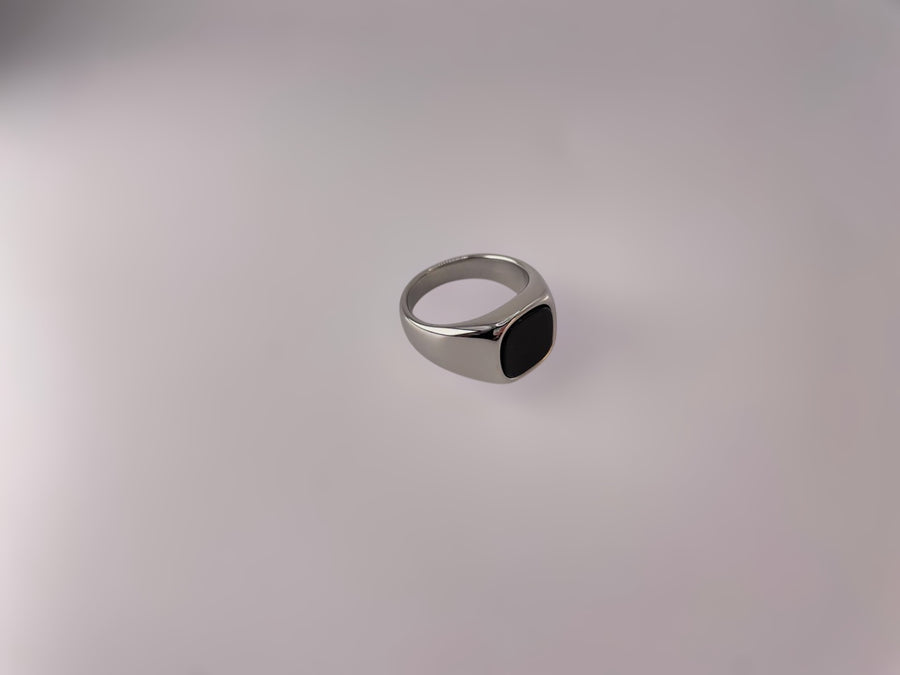 Onyx Signet (Silver)