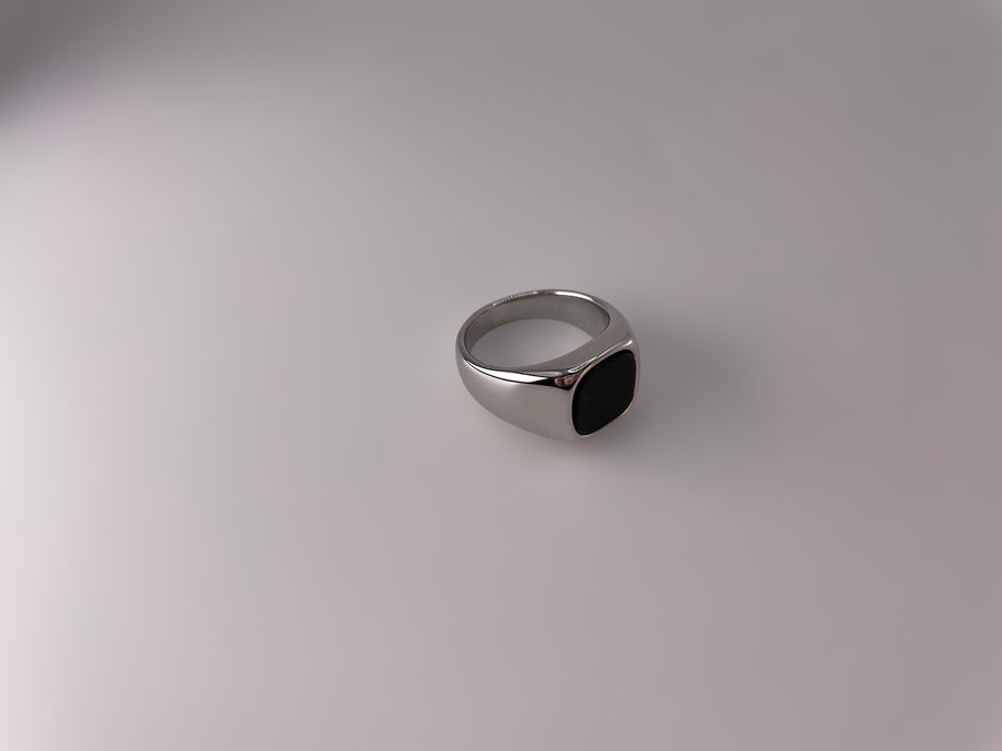 Onyx Signet (Silver)