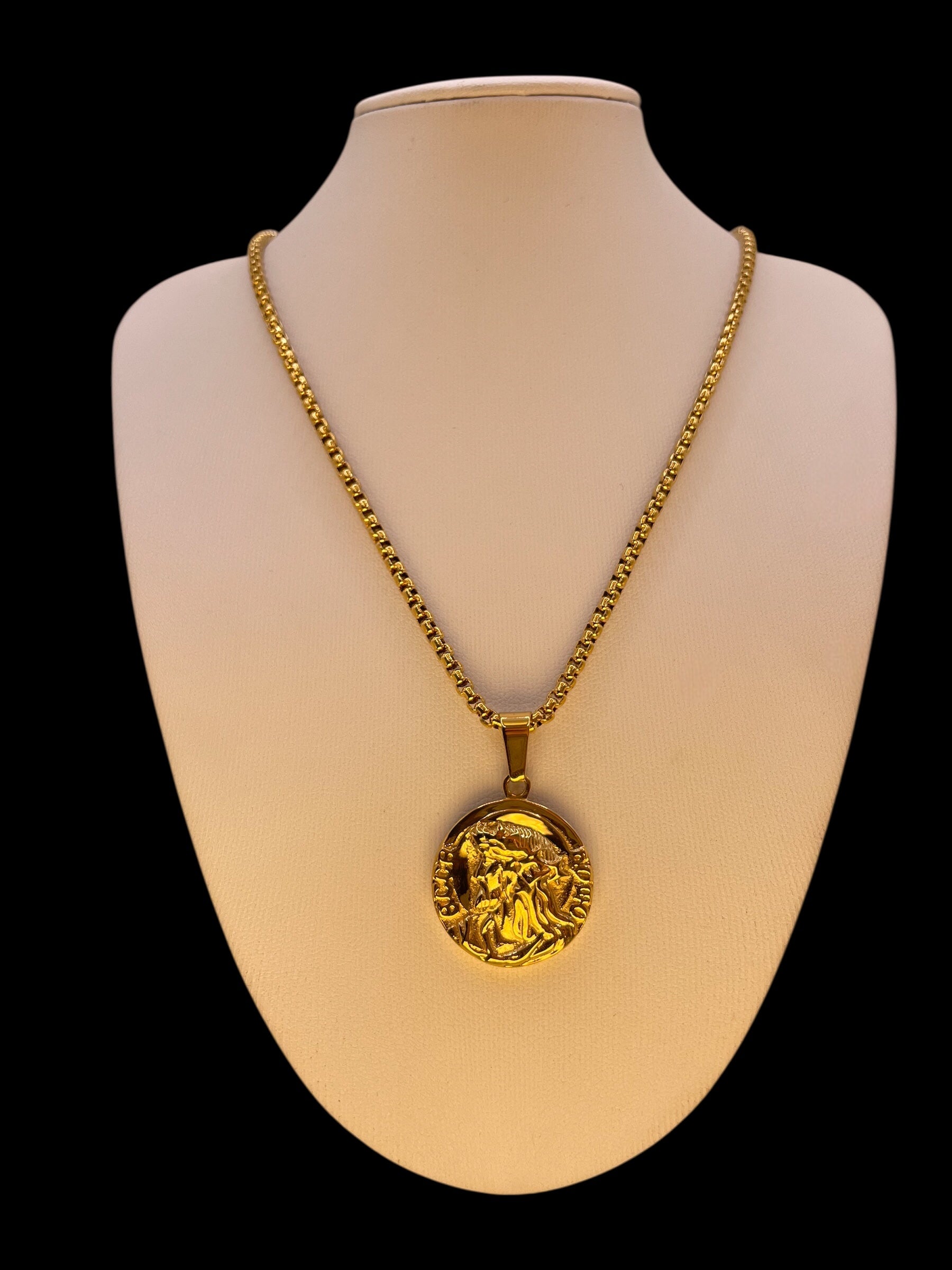 The Crown of Thorns (Gold)